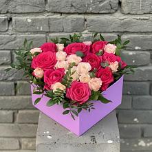Цветочная композиция из Розы в коробке в Левокумке