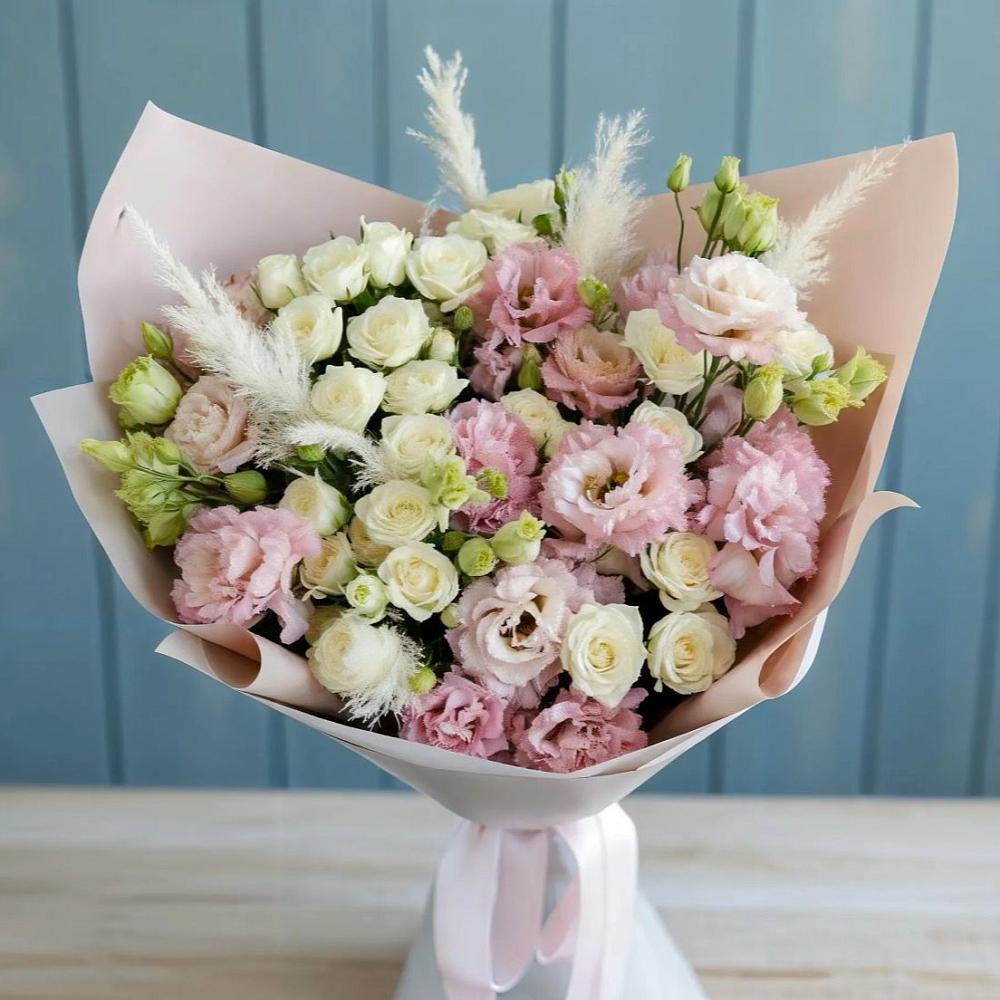 Букет цветов из: Альстромерии и Розы в Левокумке