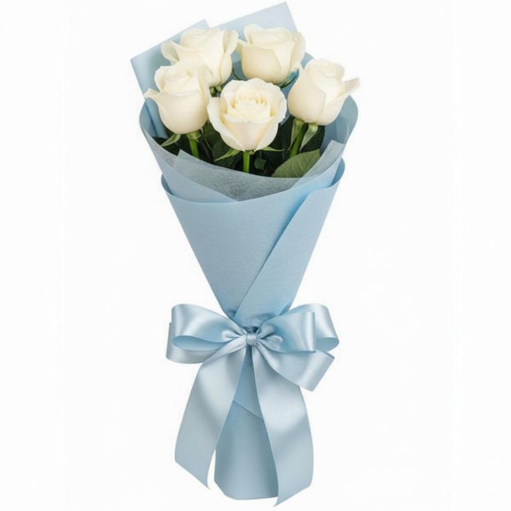 Букет 5 Белых роз Проуд в Левокумке