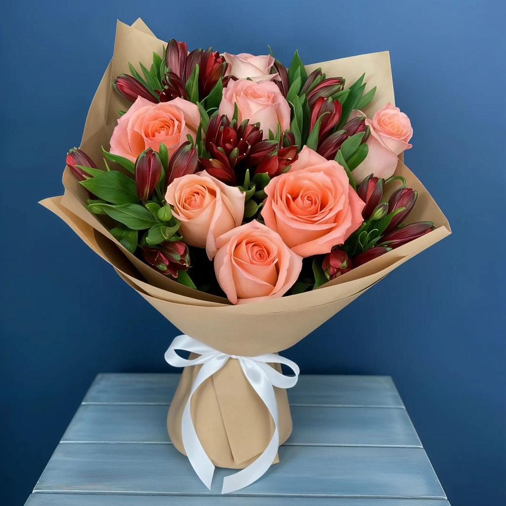 Букет цветов из: Розы и Альстромерии в Левокумке