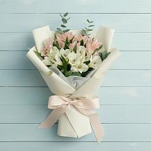 Букет цветов из:  Альстромерии в Левокумке