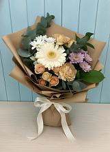 Букет цветов из:  Герберы и Хризантемы в Левокумке