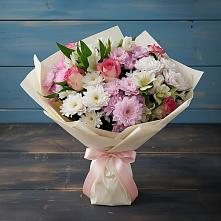 Букет цветов из:  Хризантемы, Альстромерии и Розы в Левокумке