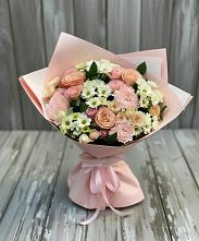 Букет цветов из:  Гвоздики, Розы и Хризантемы в Левокумке