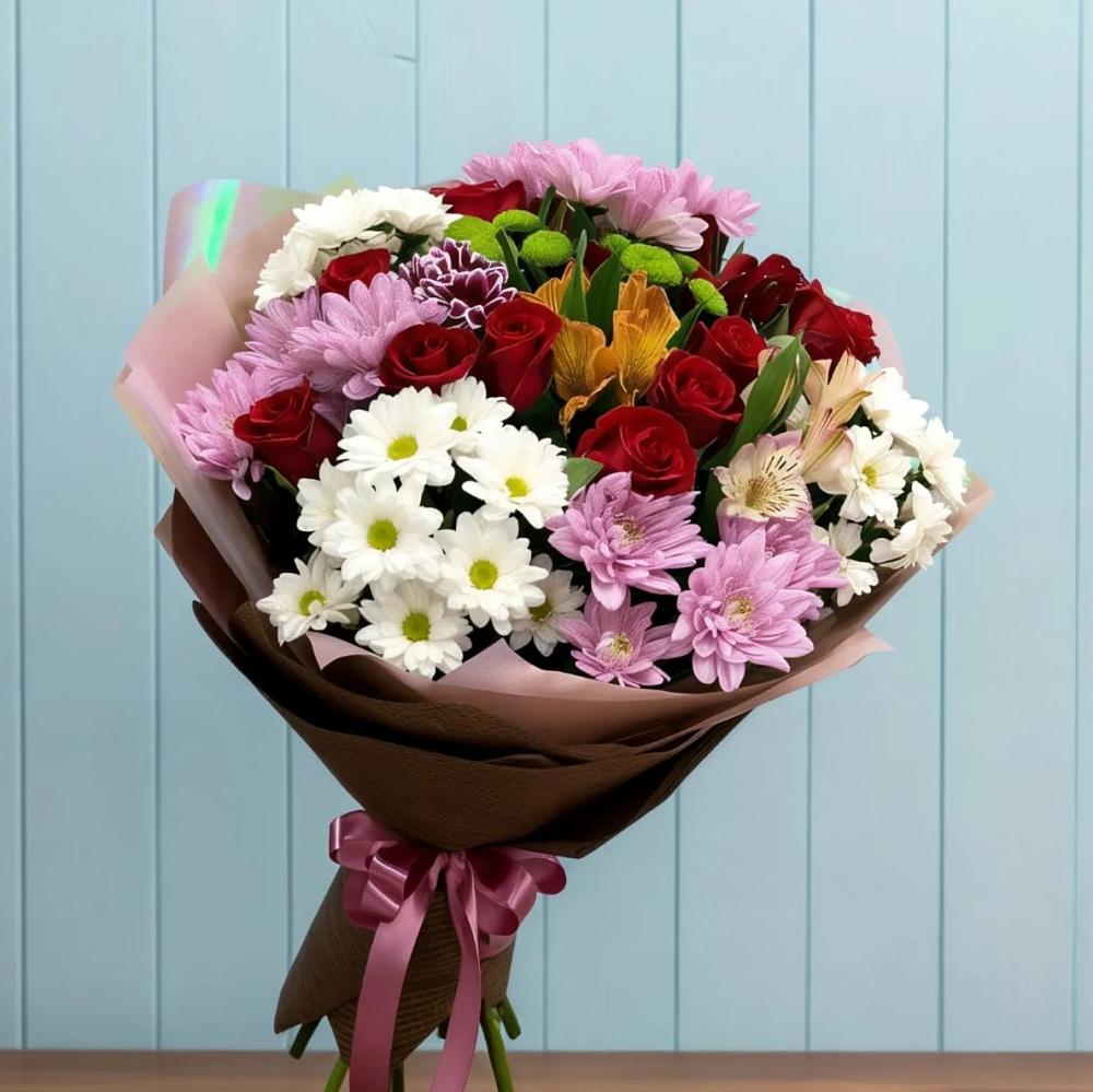 Букет цветов из: Розы, Хризантемы и Альстромерии в Левокумке