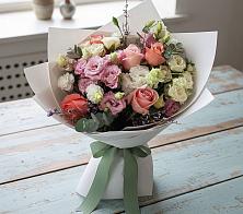 Букет цветов из:  Розы, Лизиантусы и Гвоздики в Левокумке