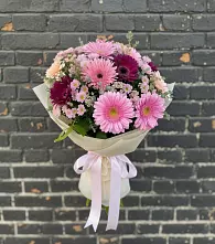 Букет цветов из:  Герберы и Хризантемы в Левокумке