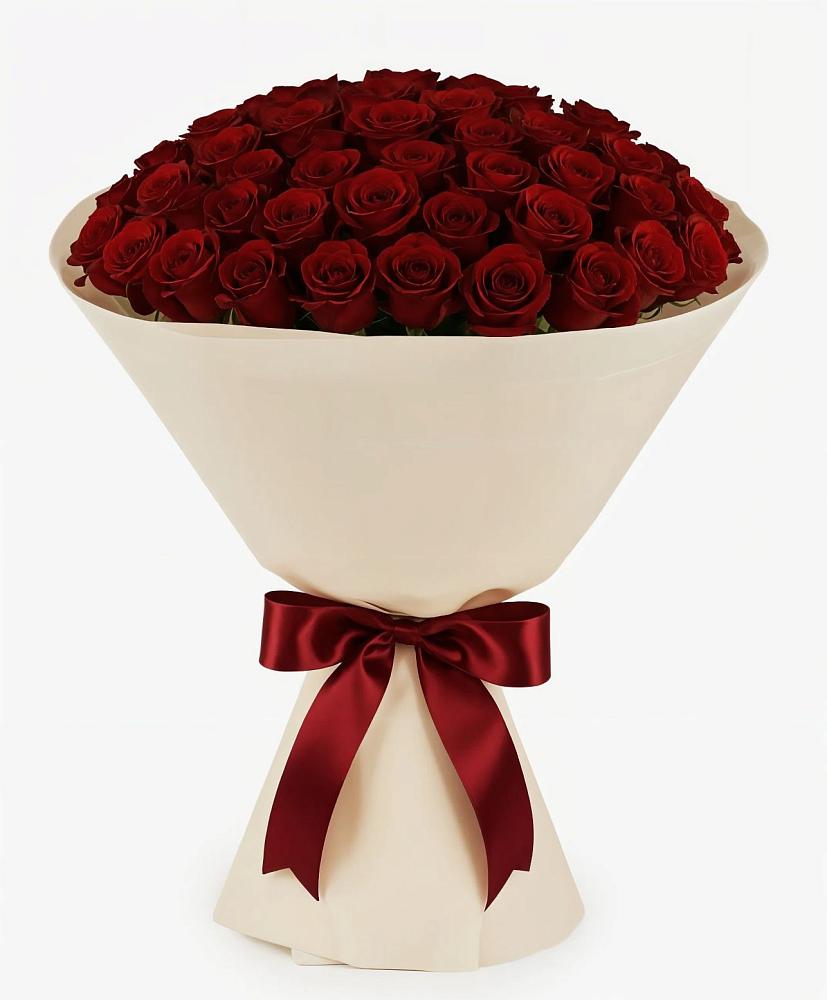 Букет 101 Бордовая роза Блэк Бакарра в Левокумке