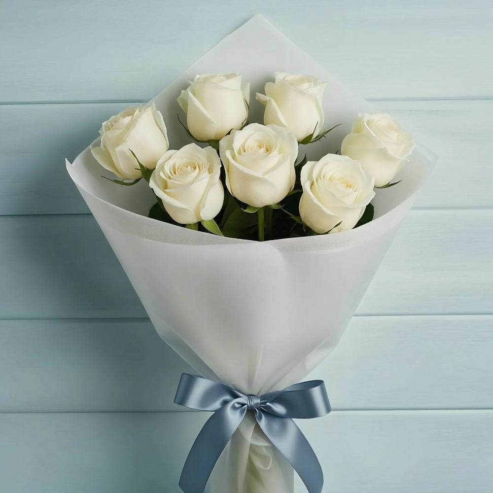 Букет 7 Белых роз Эдлесс Лав в Левокумке